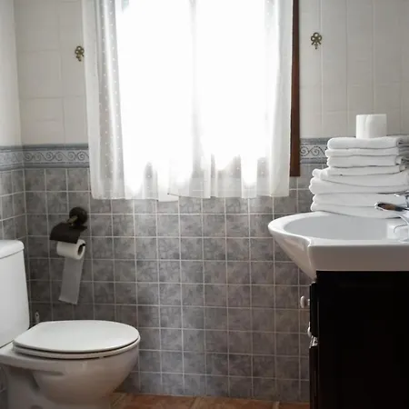 Majadales De Roche *